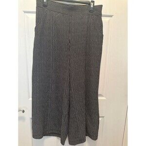 Max Studio Black and White Vertical Stripe Wide Leg Cropped Pants Size L